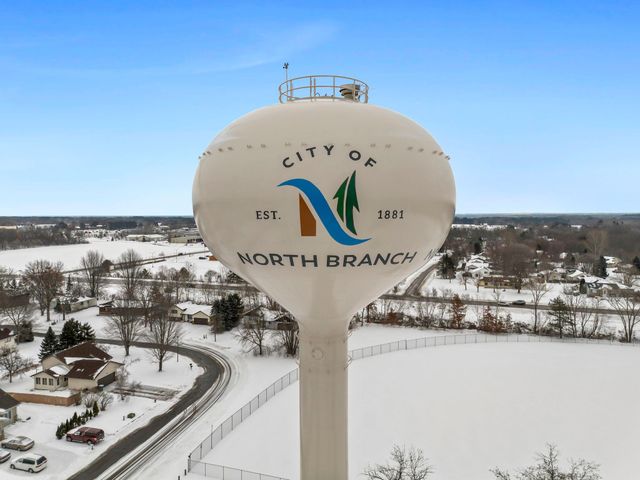 6126 Cougar Trail, North Branch, MN 55056