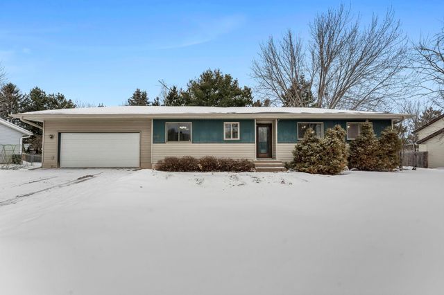 6126 Cougar Trail, North Branch, MN 55056