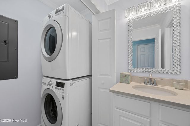 1004 N Shore Drive, Surf City, NC 28445