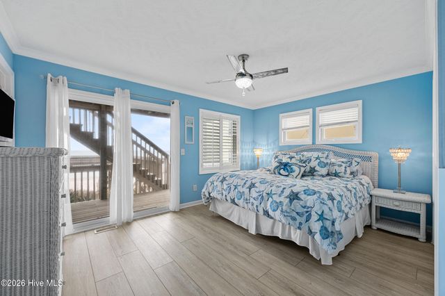 1004 N Shore Drive, Surf City, NC 28445