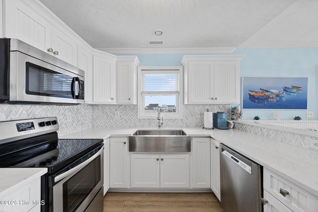 1004 N Shore Drive, Surf City, NC 28445