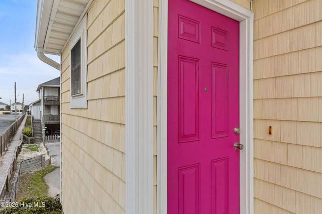 1004 N Shore Drive, Surf City, NC 28445