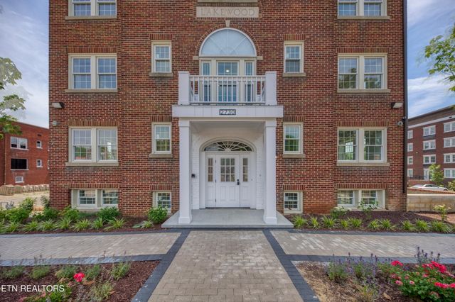 2730 E Magnolia Ave Unit 303, Knoxville, TN 37914