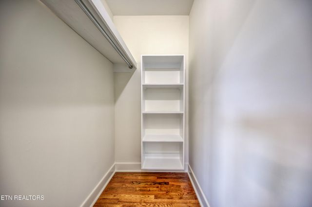 2730 E Magnolia Ave Unit 303, Knoxville, TN 37914