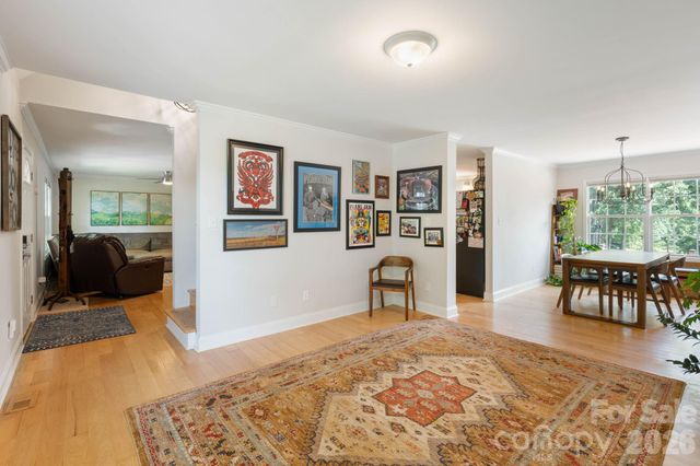 843 W J Street, Newton, NC 28658