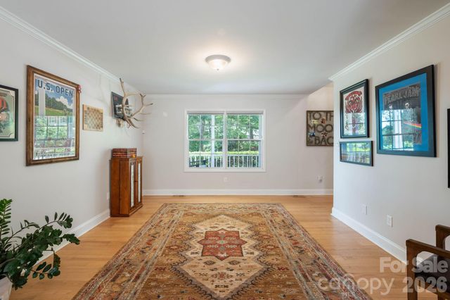 843 W J Street, Newton, NC 28658