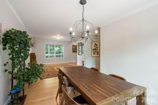 843 W J Street, Newton, NC 28658