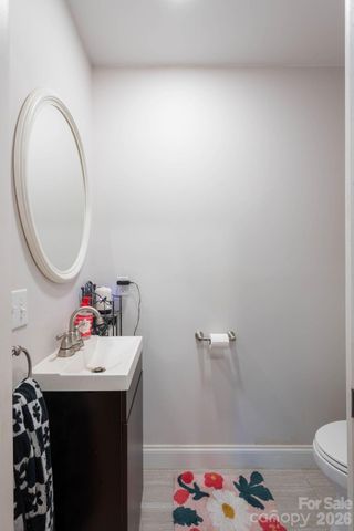 843 W J Street, Newton, NC 28658