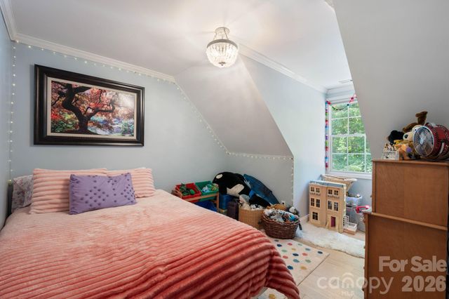 843 W J Street, Newton, NC 28658