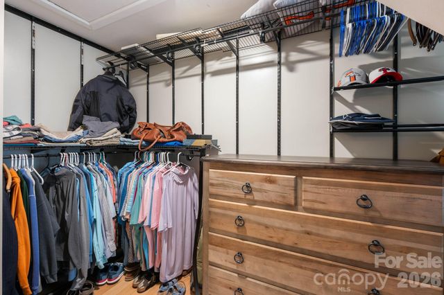 843 W J Street, Newton, NC 28658