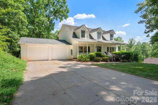843 W J Street, Newton, NC 28658