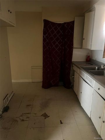 19338 Waltham Street, Detroit, MI 48205