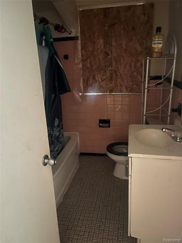 19338 Waltham Street, Detroit, MI 48205