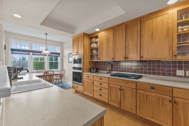 99 Fairway Drive, South Burlington, VT 05403