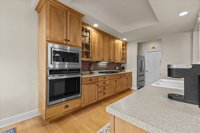 99 Fairway Drive, South Burlington, VT 05403