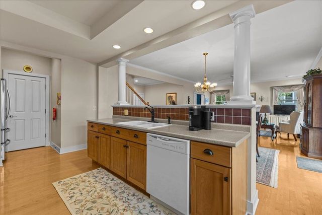 99 Fairway Drive, South Burlington, VT 05403