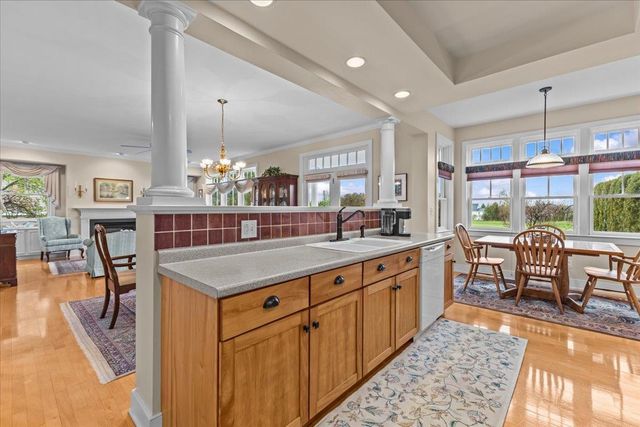 99 Fairway Drive, South Burlington, VT 05403