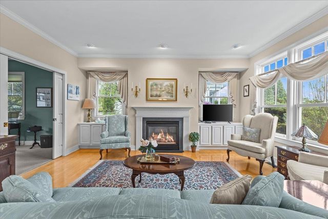 99 Fairway Drive, South Burlington, VT 05403