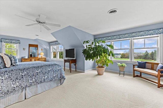 99 Fairway Drive, South Burlington, VT 05403