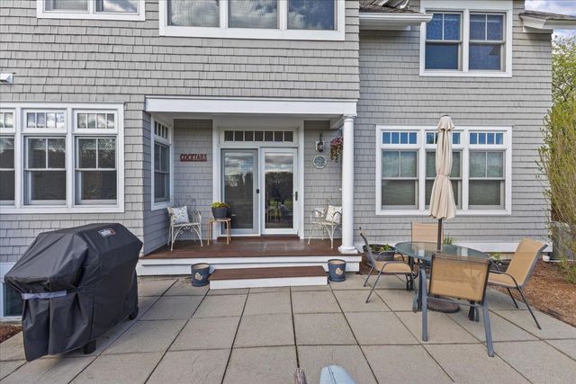 99 Fairway Drive, South Burlington, VT 05403