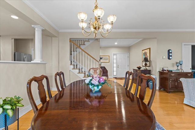 99 Fairway Drive, South Burlington, VT 05403