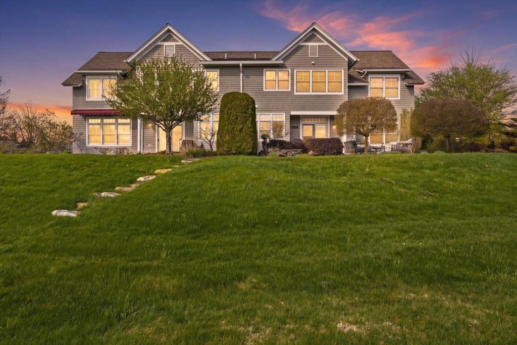 99 Fairway Drive, South Burlington, VT 05403