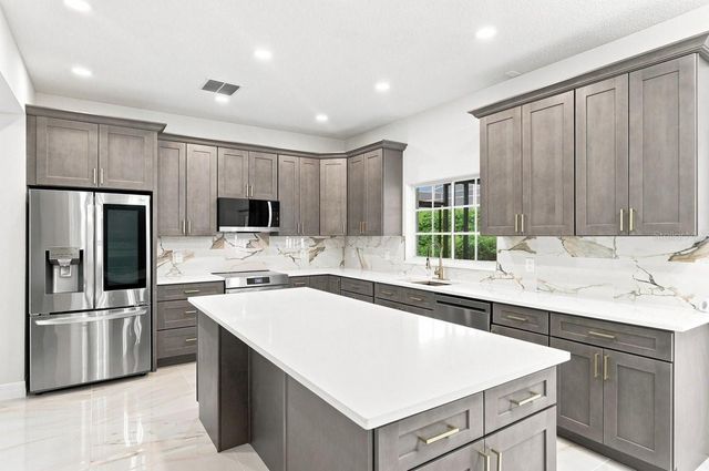 206 HAMMOCK DUNES PLACE, Orlando, FL 32828