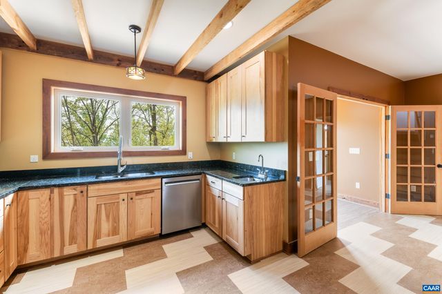 407 FARMVIEW RD, Stanardsville, VA 22973