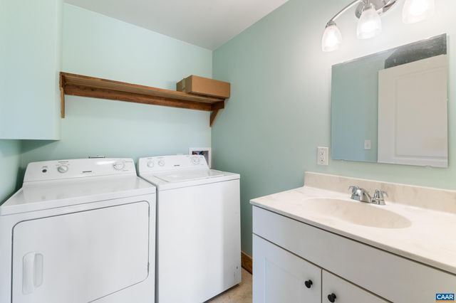 407 FARMVIEW RD, Stanardsville, VA 22973