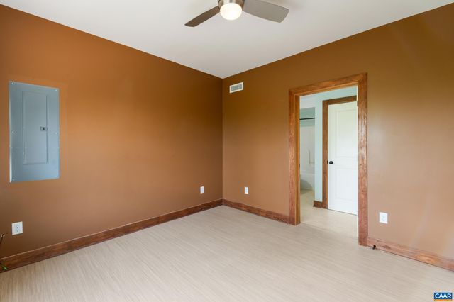 407 FARMVIEW RD, Stanardsville, VA 22973