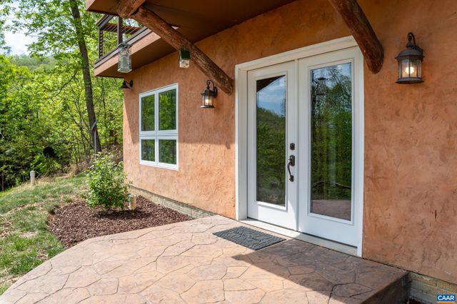 407 FARMVIEW RD, Stanardsville, VA 22973