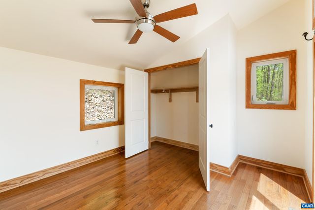 407 FARMVIEW RD, Stanardsville, VA 22973