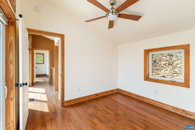 407 FARMVIEW RD, Stanardsville, VA 22973