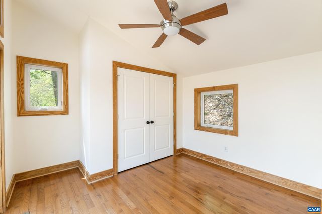 407 FARMVIEW RD, Stanardsville, VA 22973