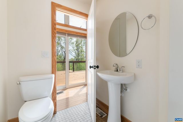 407 FARMVIEW RD, Stanardsville, VA 22973
