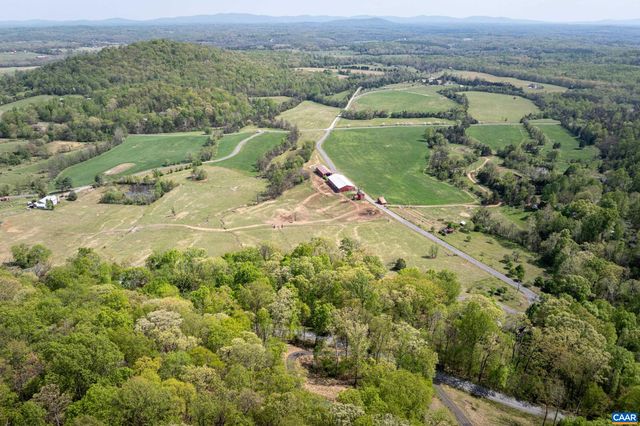407 FARMVIEW RD, Stanardsville, VA 22973