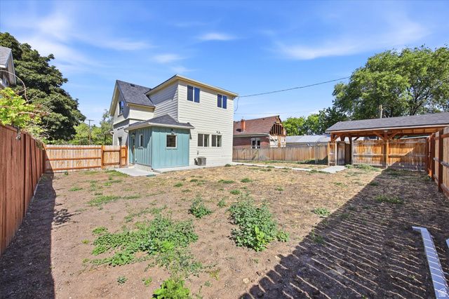 2265 S 700 E, Salt Lake City, UT 84106