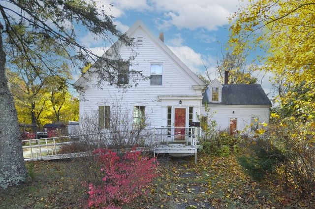 479 Central St, East Bridgewater, MA 02333