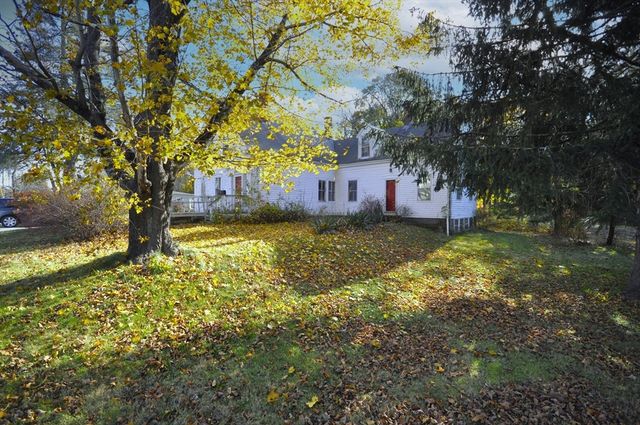 479 Central St, East Bridgewater, MA 02333