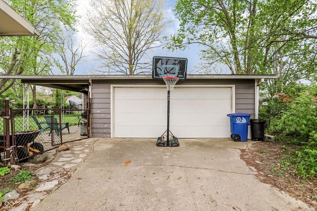 606 Howard Street, Shelbyville, IN 46176