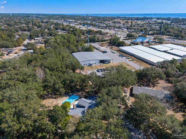 3066 Rosa Del Villa Dr, Gulf Breeze, FL 32563