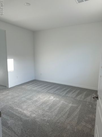9733 Redwood Cascade Street, Las Vegas, NV 89143