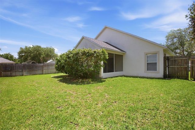 1353 CRIMSON CLOVER LANE, Wesley Chapel, FL 33543