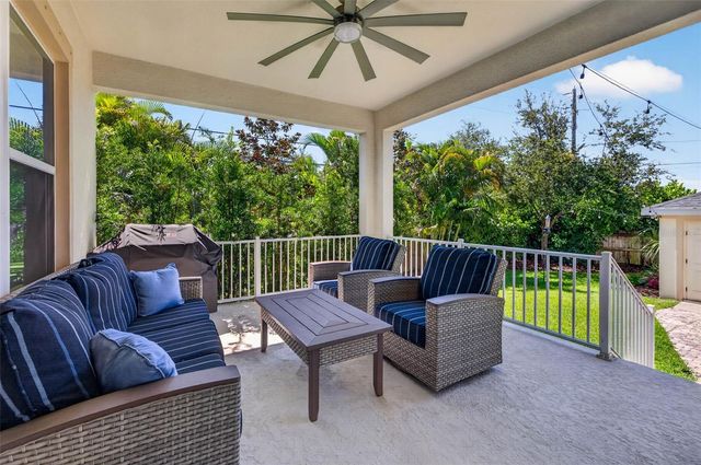 293 18TH AVENUE S, St Petersburg, FL 33705
