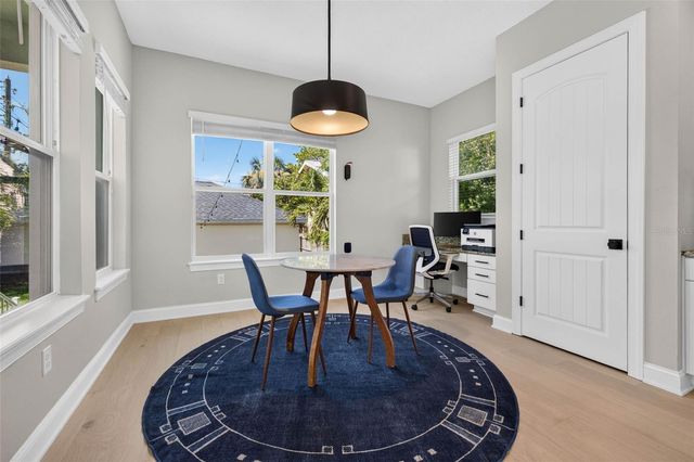 293 18TH AVENUE S, St Petersburg, FL 33705