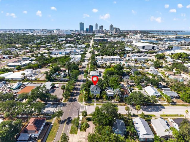 293 18TH AVENUE S, St Petersburg, FL 33705
