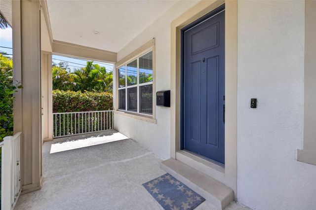293 18TH AVENUE S, St Petersburg, FL 33705