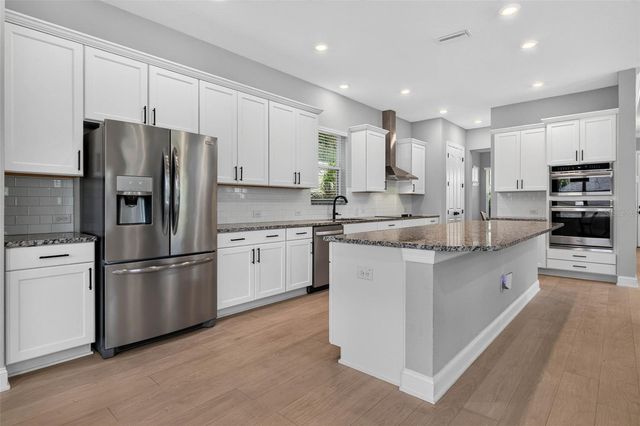 293 18TH AVENUE S, St Petersburg, FL 33705