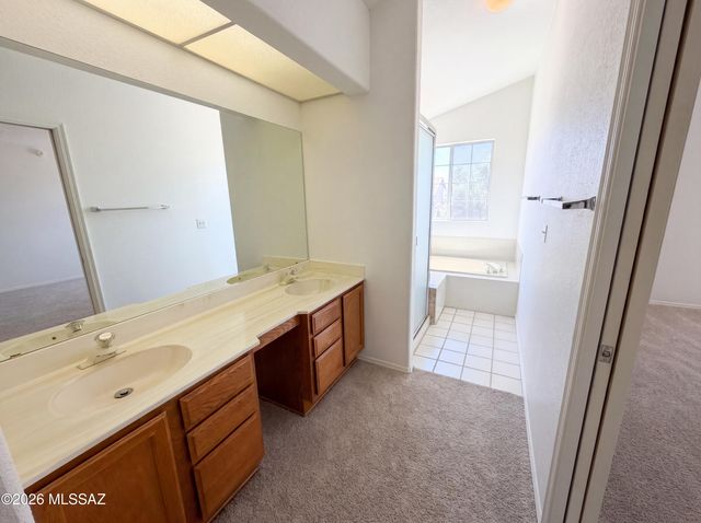 541 S Stoner Avenue, Tucson, AZ 85748