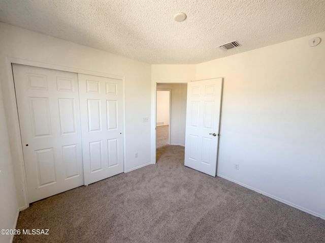 541 S Stoner Avenue, Tucson, AZ 85748